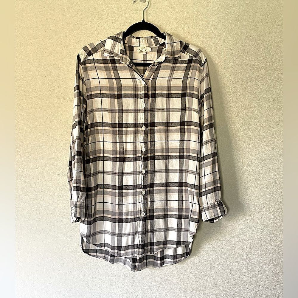 Women’s, L.O.G.G., Ultra-Soft, Viscose, Button-Down, “Flannel” Top. Size 6.